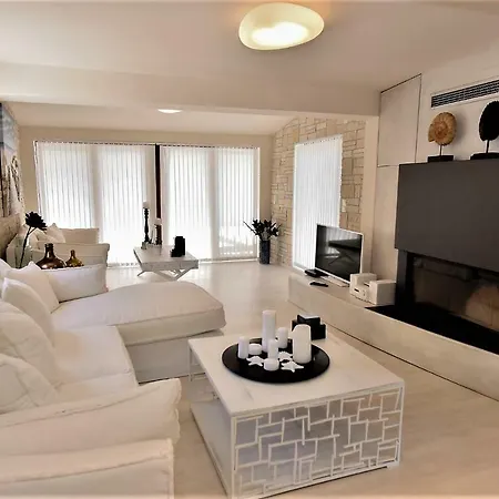 Villa Evangelia